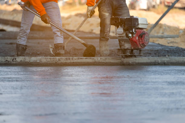 Best Concrete Contractor Near Me  in Bakersfield, CA